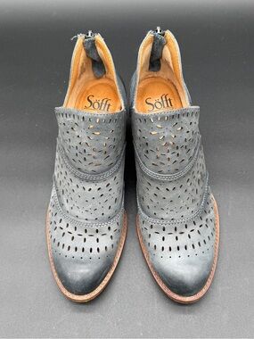 Sofft Wyoming Denim Blue Leather Perforated Ankle Boots Size 7 Like New